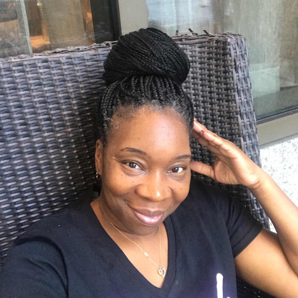 Meet your Posher, Denetria